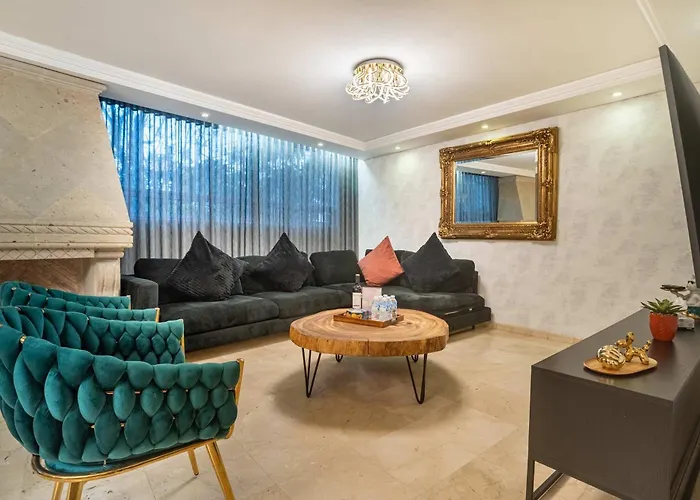 Spacious Polanco With Patio Ideal For Groups Casa de férias *